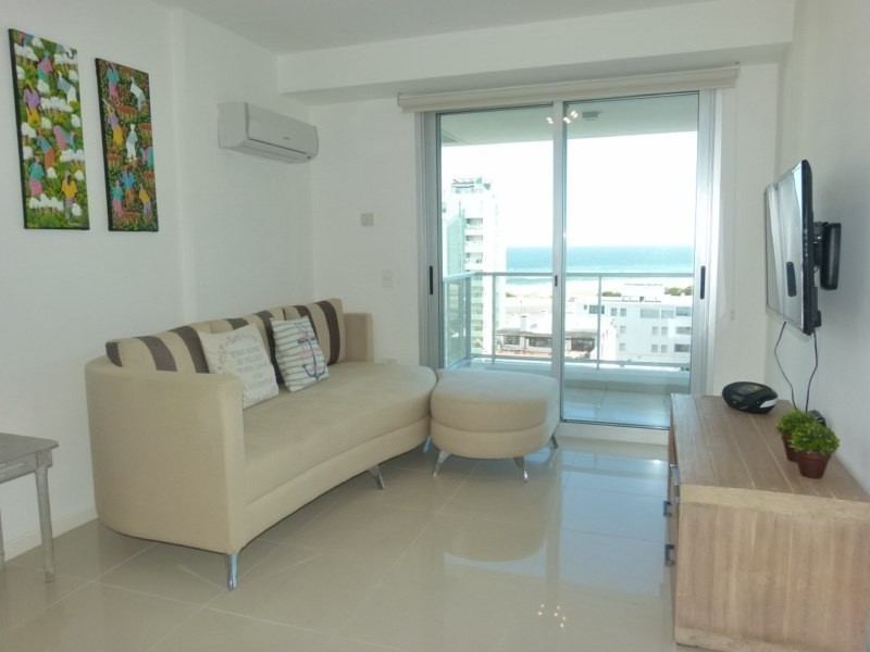 Departamento en alquiler a pasos de la Brava, Punta del Este